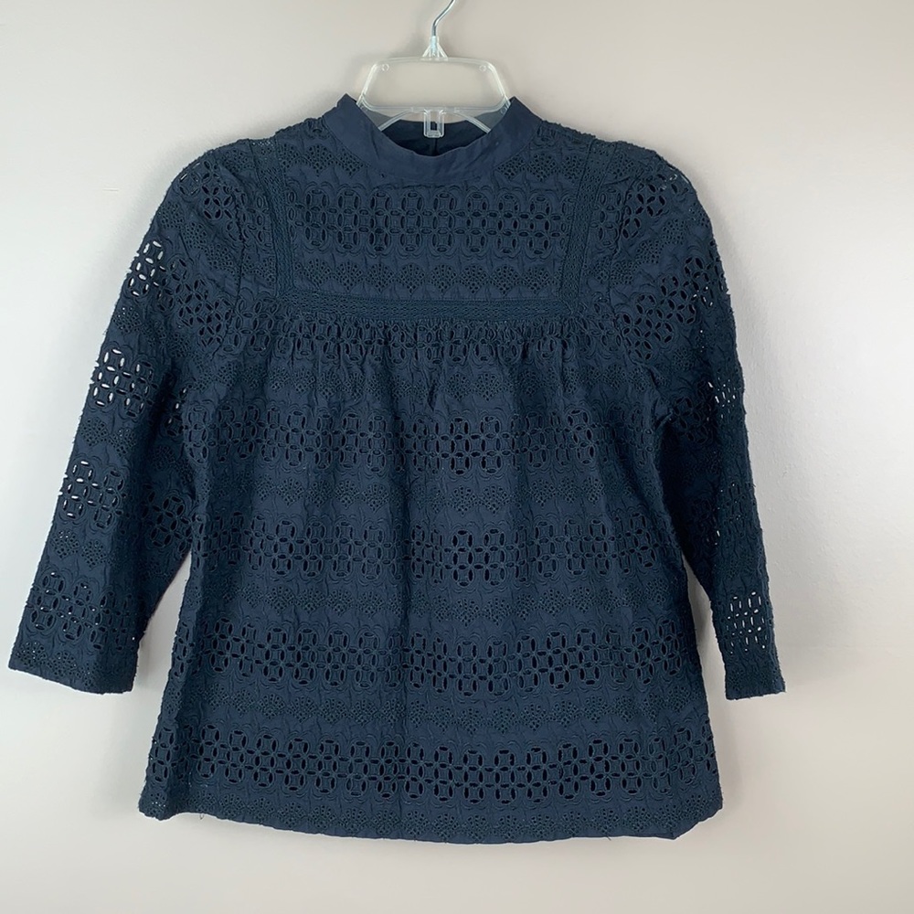 Vineyard Vines black eyelet lace blouse sz 00